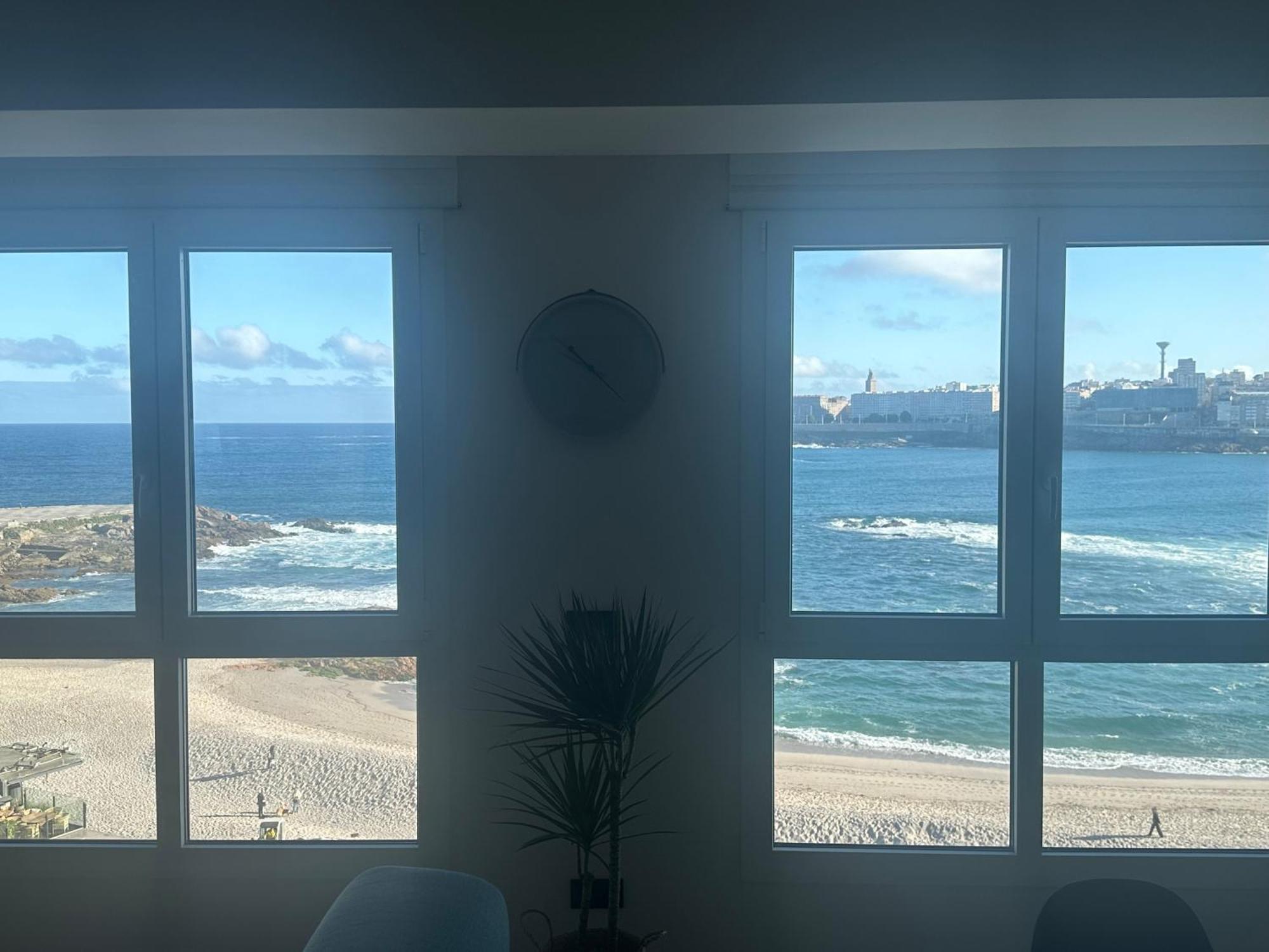 ア・コルーニャPiso Con Vistas A La Playa De Riazorアパートメント エクステリア 写真