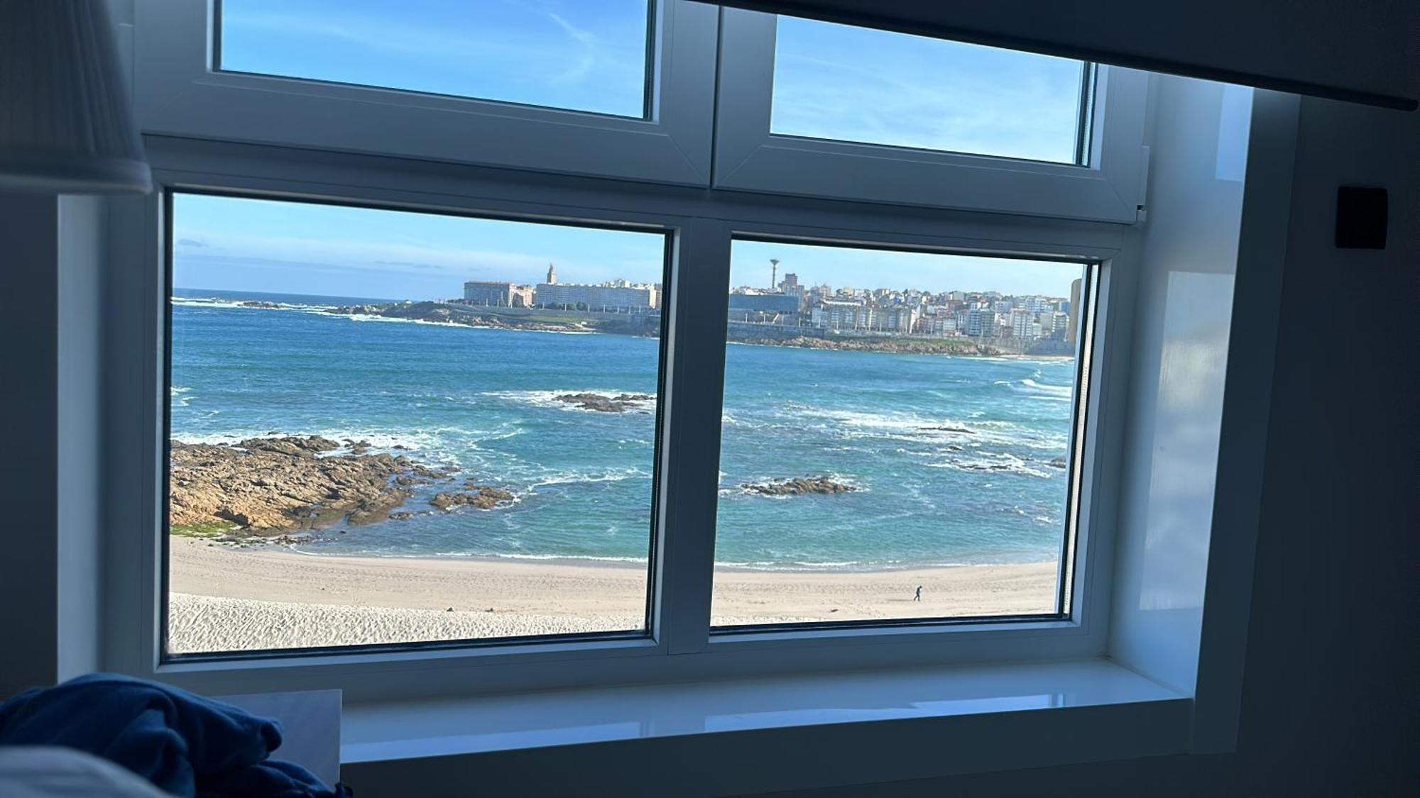 ア・コルーニャPiso Con Vistas A La Playa De Riazorアパートメント エクステリア 写真