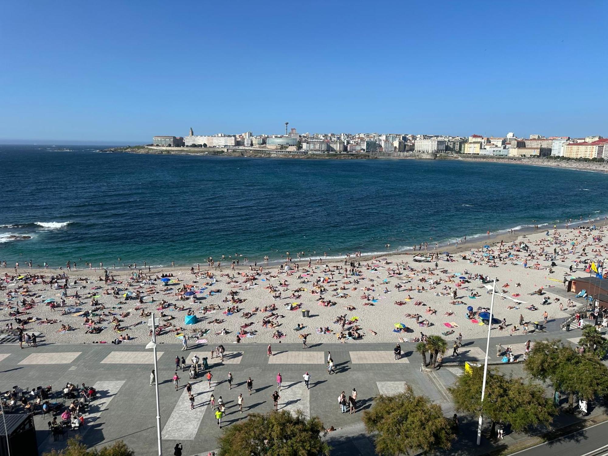 ア・コルーニャPiso Con Vistas A La Playa De Riazorアパートメント エクステリア 写真