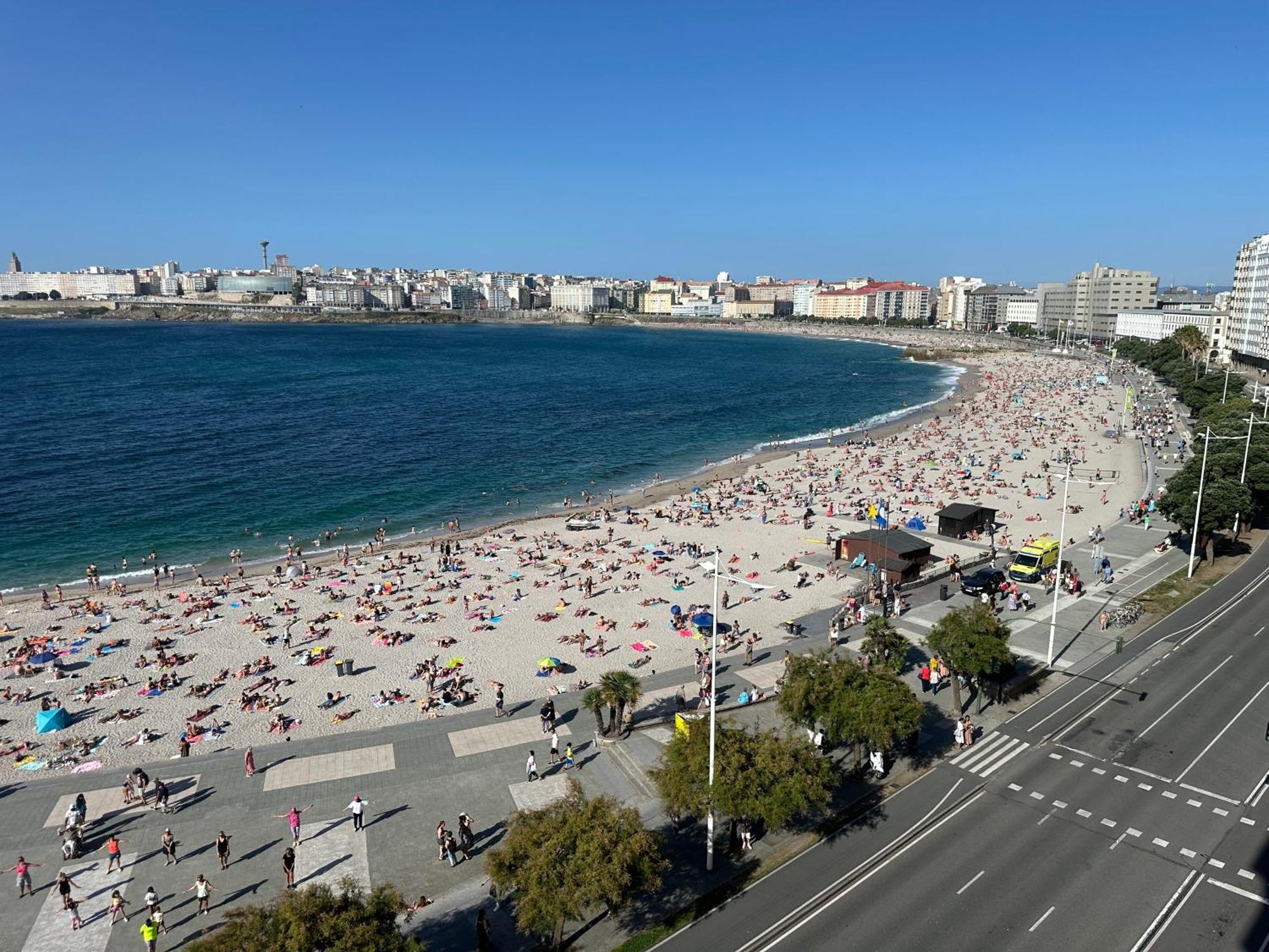 ア・コルーニャPiso Con Vistas A La Playa De Riazorアパートメント エクステリア 写真